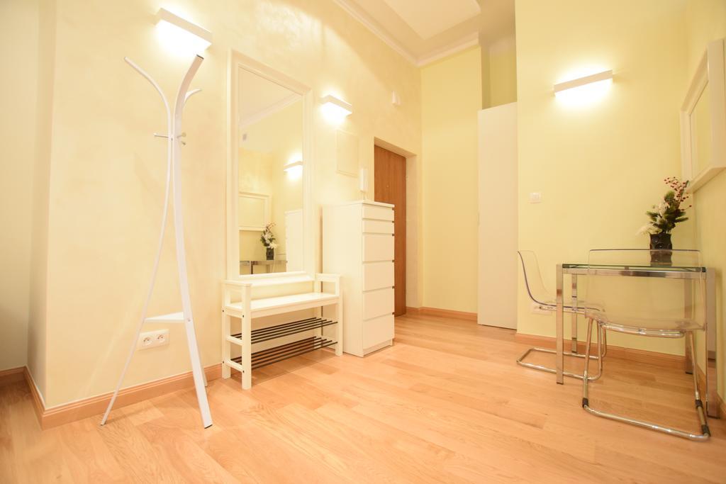 Elegant Apartment Foksal Warszawa Exteriör bild